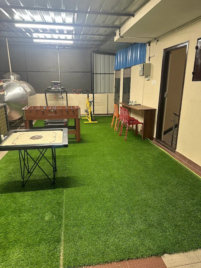 Indoor recreation area